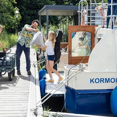 Bådhotel Boats & Yachts At Zehdenick Marina By Kuhnle-tours Miltenberg